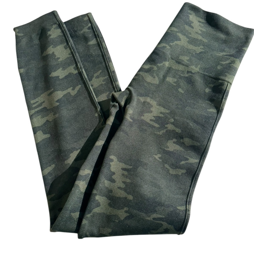 Spanx Green Camo Leggings Medium